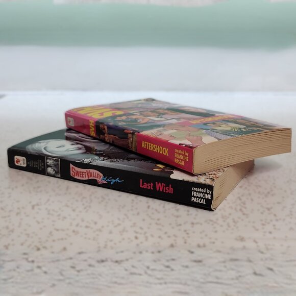 Sweet Valley High Last Wish & Aftershock 2 Book Set - Picture 4 of 4